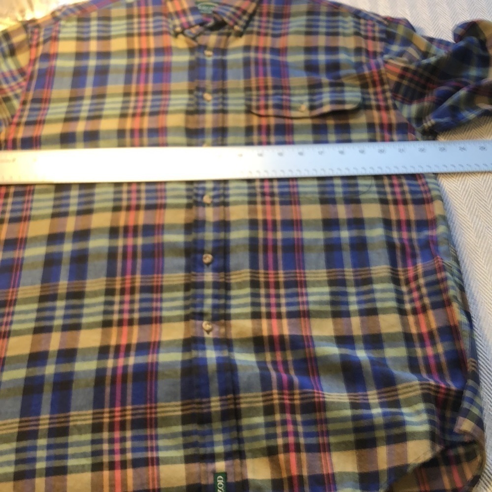 IZOD Flannel Shirt Medium Cotton Short Sleeev Pit to Pit 22 1/2” Preworn - Picture 9 of 14